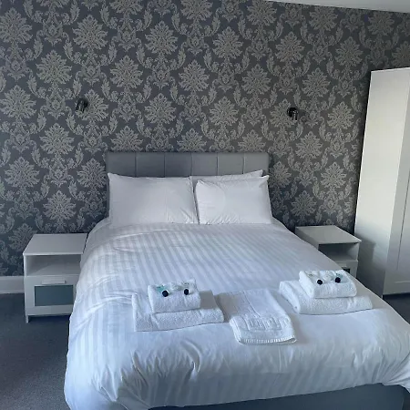 The Farmers Arms 3*